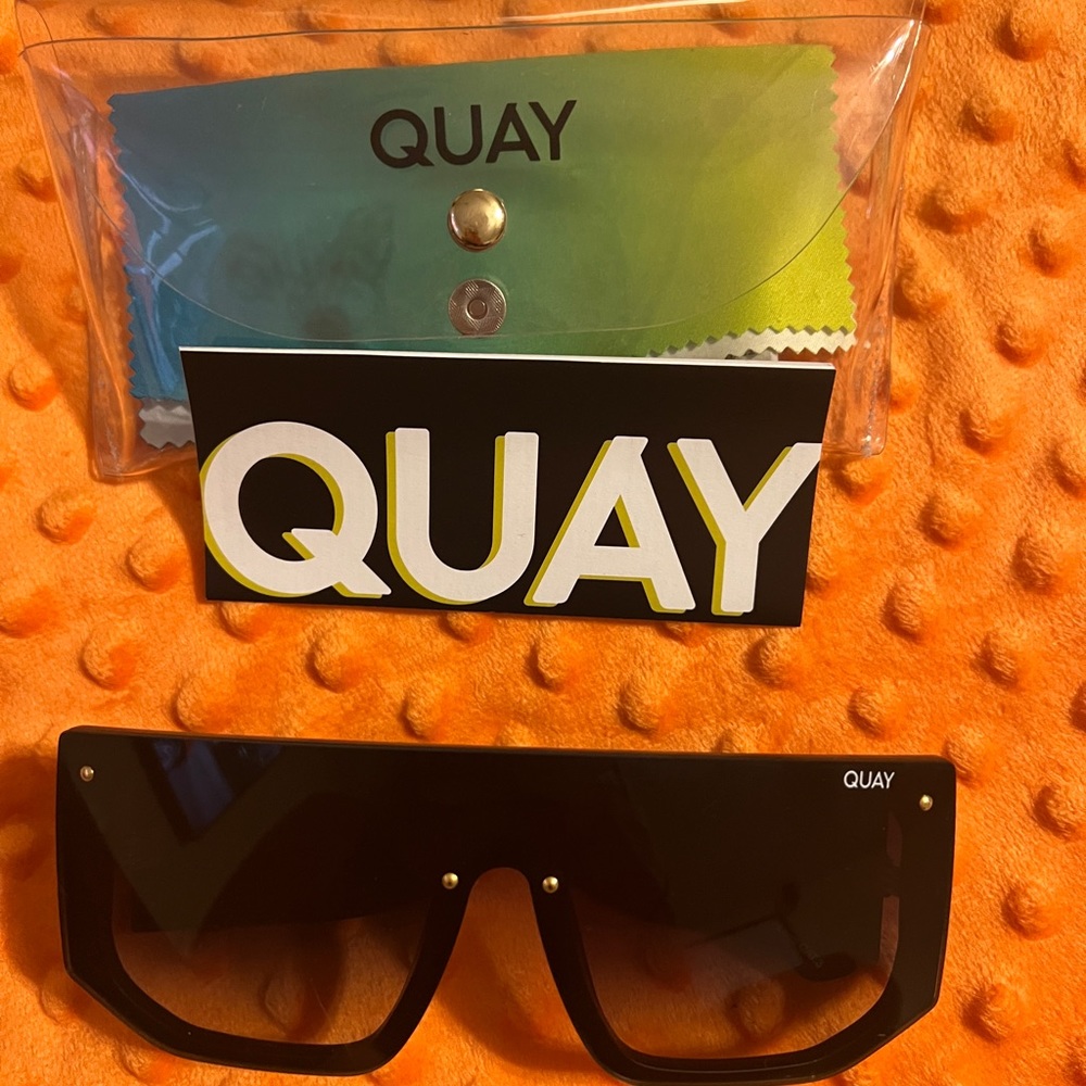Quay Sunglasses Fully booked